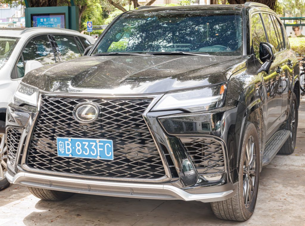 Lexus LX 600